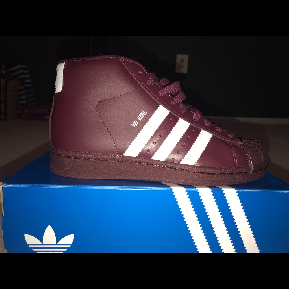 ADIDAS PRO MODEL J - Picture 1 of 7